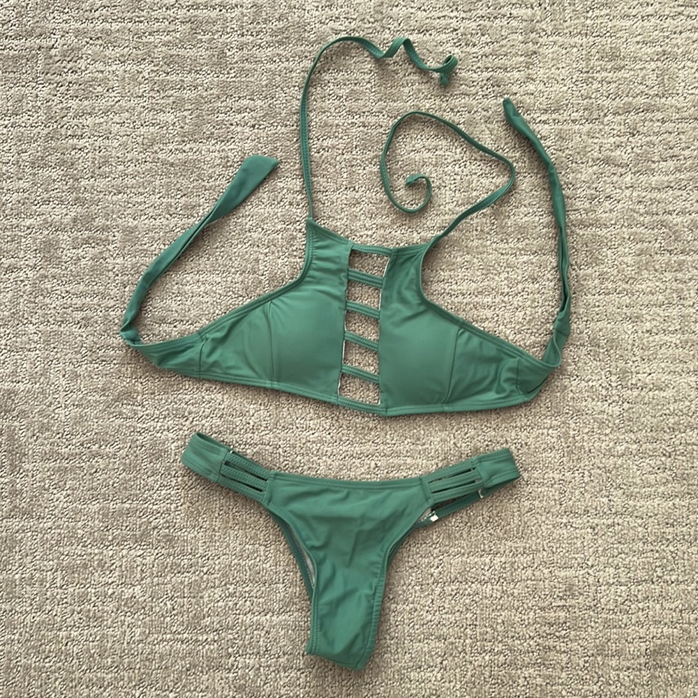 Green two piece swimsuit bikini Small New